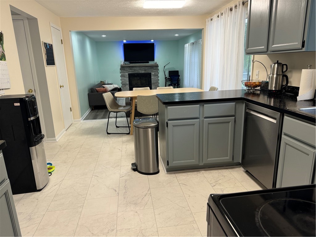 739 Bishops Lane Webster, NY 14580 - Photo 21 of 39