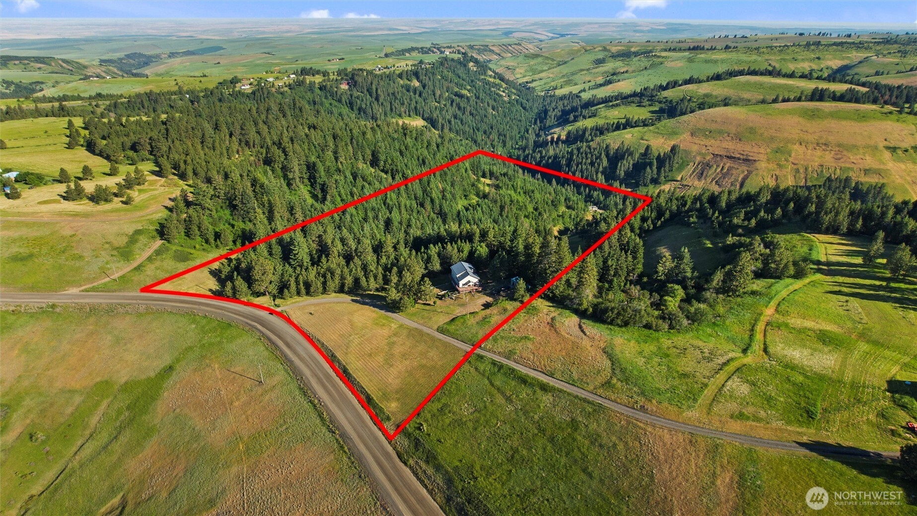 6379 Lewis Peak Road Waitsburg, WA 99361 - Photo 40 of 40 a view of a tennis court