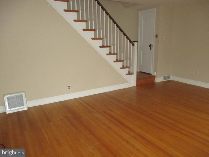 407 Devon Road Havertown, PA 19083 - Photo 2 of 10