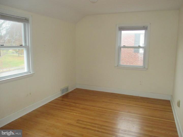 407 Devon Road Havertown, PA 19083 - Photo 8 of 10