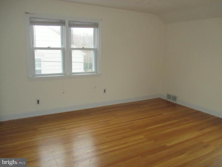 407 Devon Road Havertown, PA 19083 - Photo 9 of 10