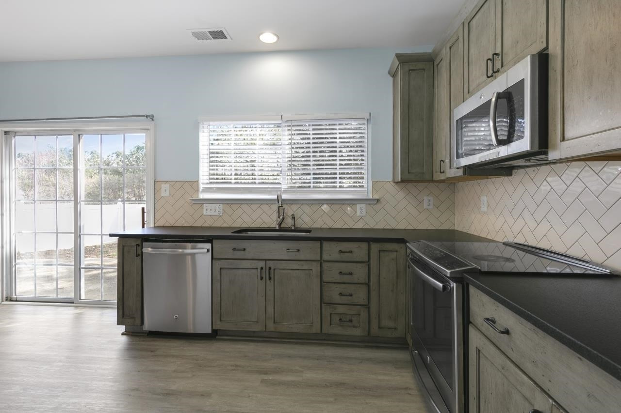 1016 Garnet Ridge Way Raleigh, NC 27607 - Photo 15 of 38 Photo 15