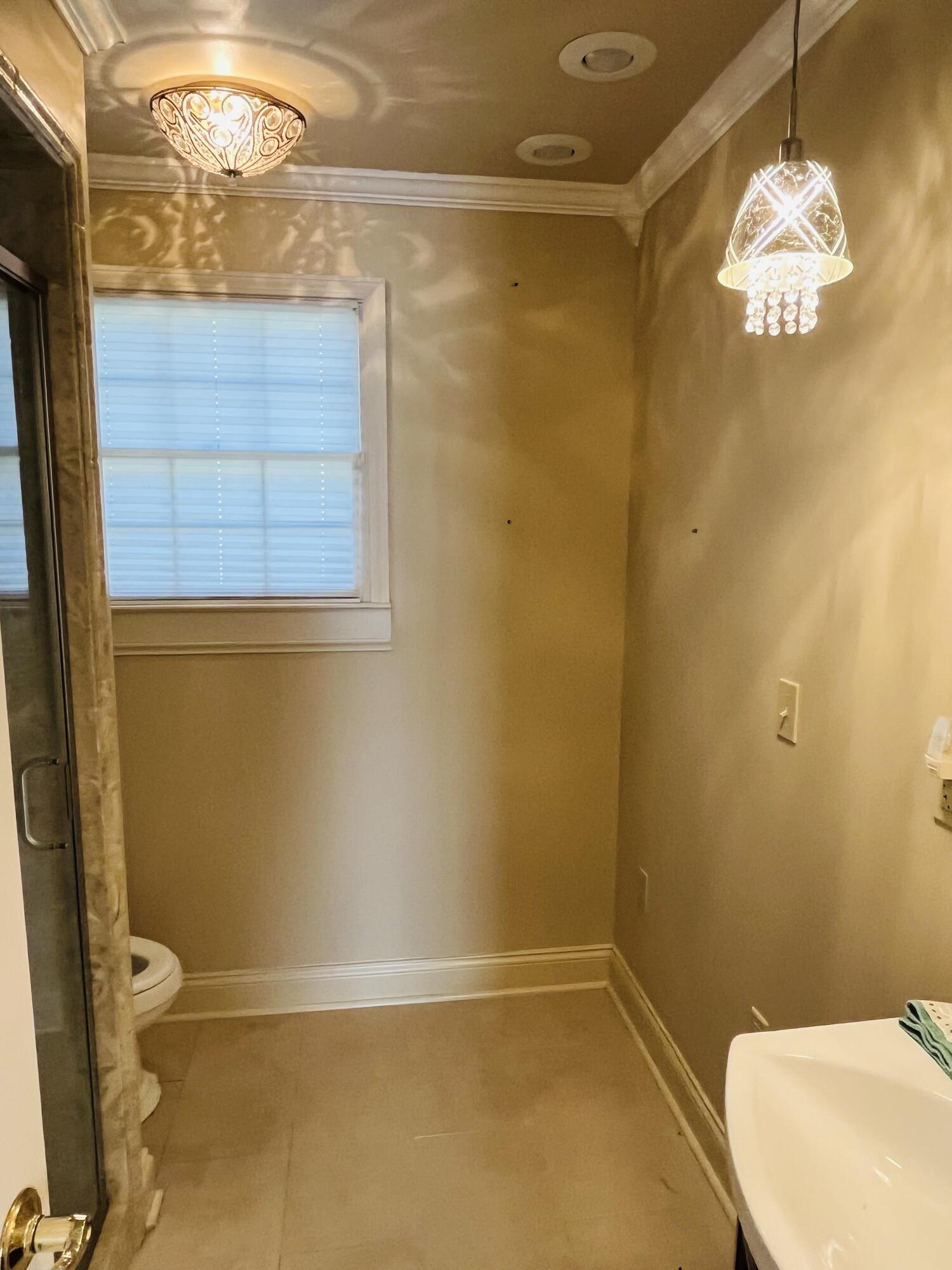 310 Sunny Brook Road Heidrick, KY 40949 - Photo 35 of 68 Full Bath