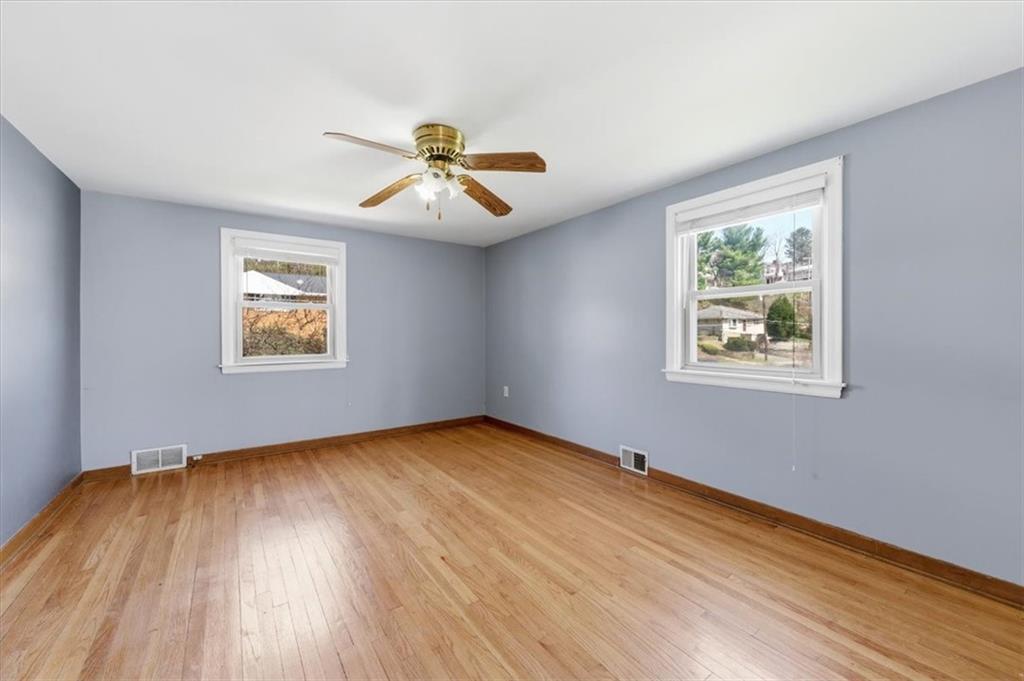 1167 Lapish Road Pittsburgh, PA 15212 - Photo 16 of 50 Gallery Image 16