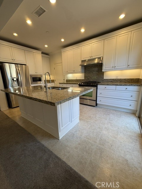 224 Overbrook Irvine, CA 92620 - Photo 4 of 14