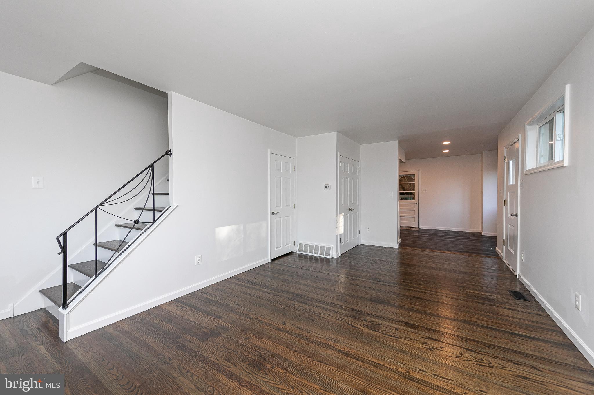 1471 Bluejay Road Abington, PA 19001 - Photo 3 of 27 Gallery Image 3