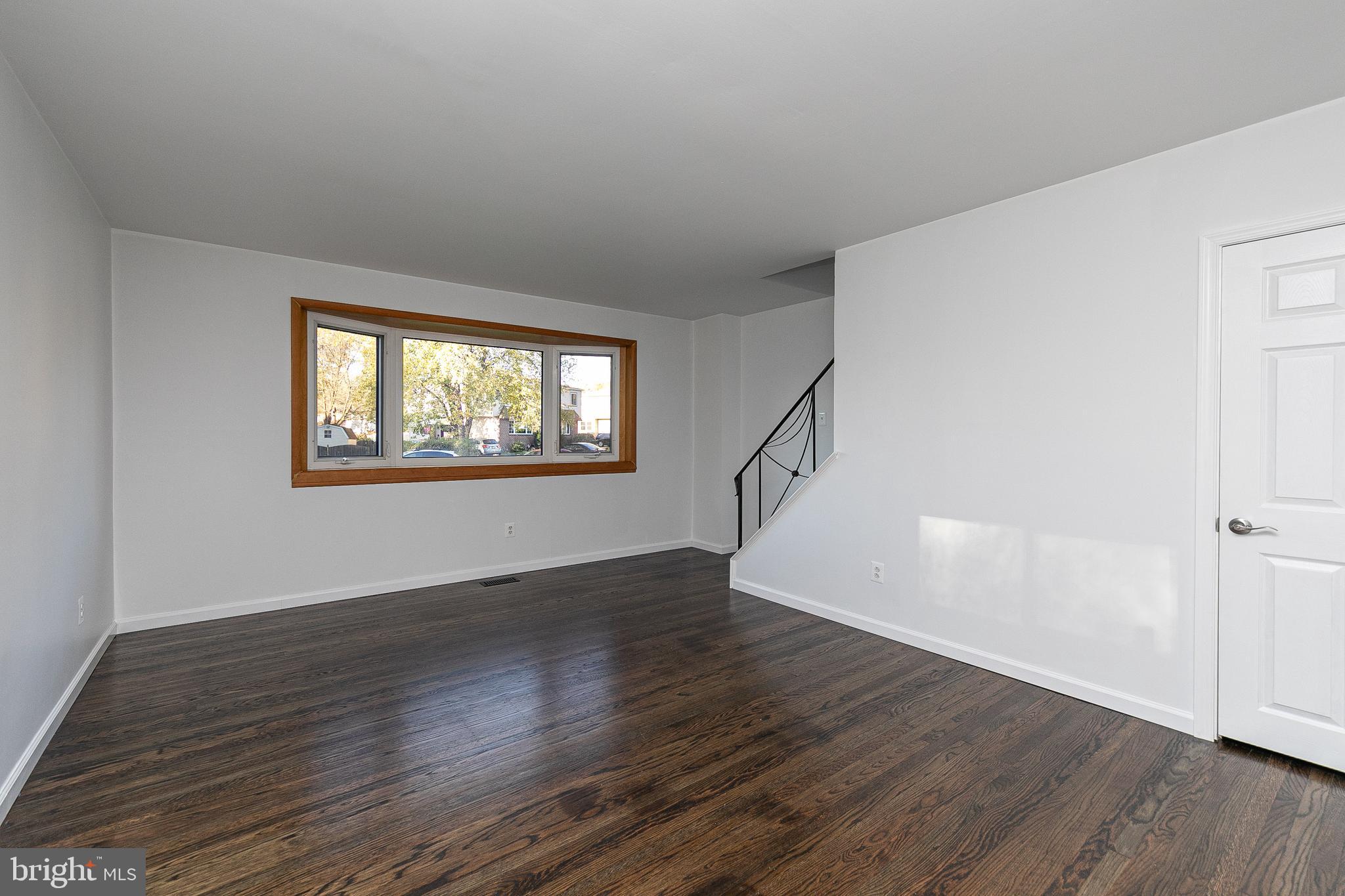 1471 Bluejay Road Abington, PA 19001 - Photo 4 of 27 Gallery Image 4