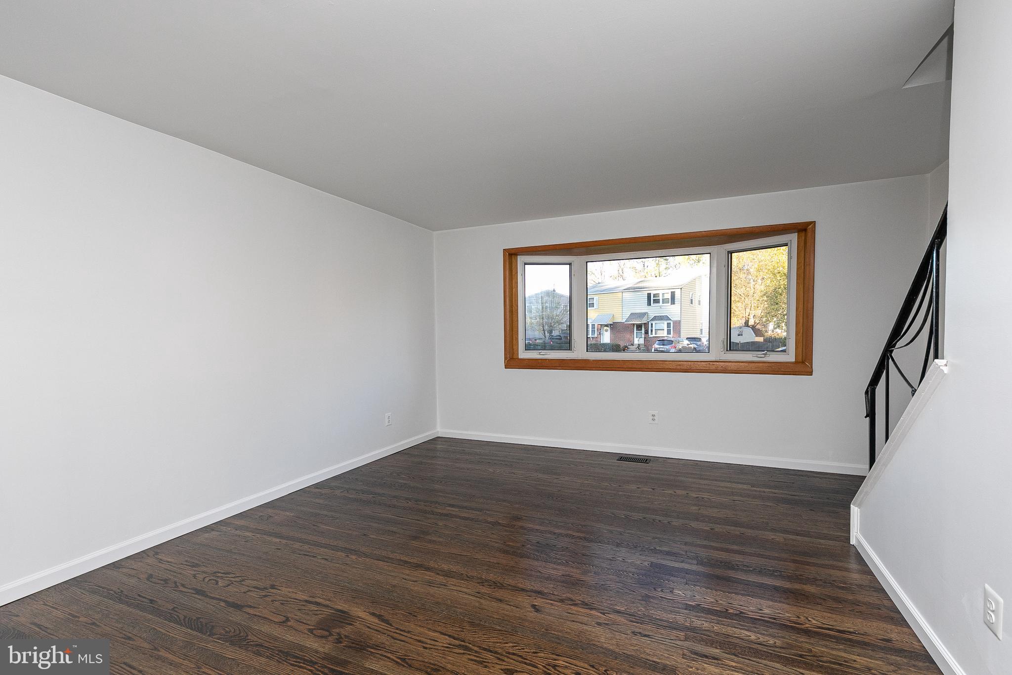 1471 Bluejay Road Abington, PA 19001 - Photo 5 of 27 Gallery Image 5