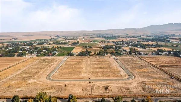 $6,788,000 | Tbd West Idaho Boulevard, Emmett, ID 83617