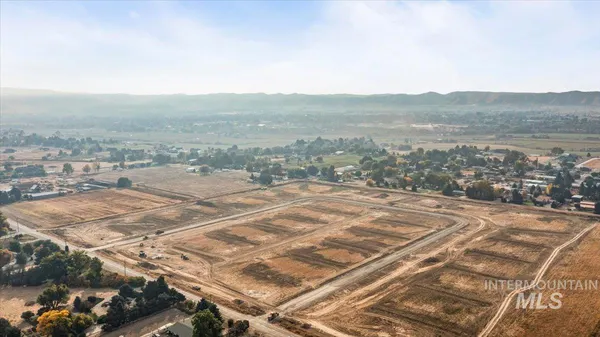 $6,788,000 | Tbd West Idaho Boulevard, Emmett, ID 83617