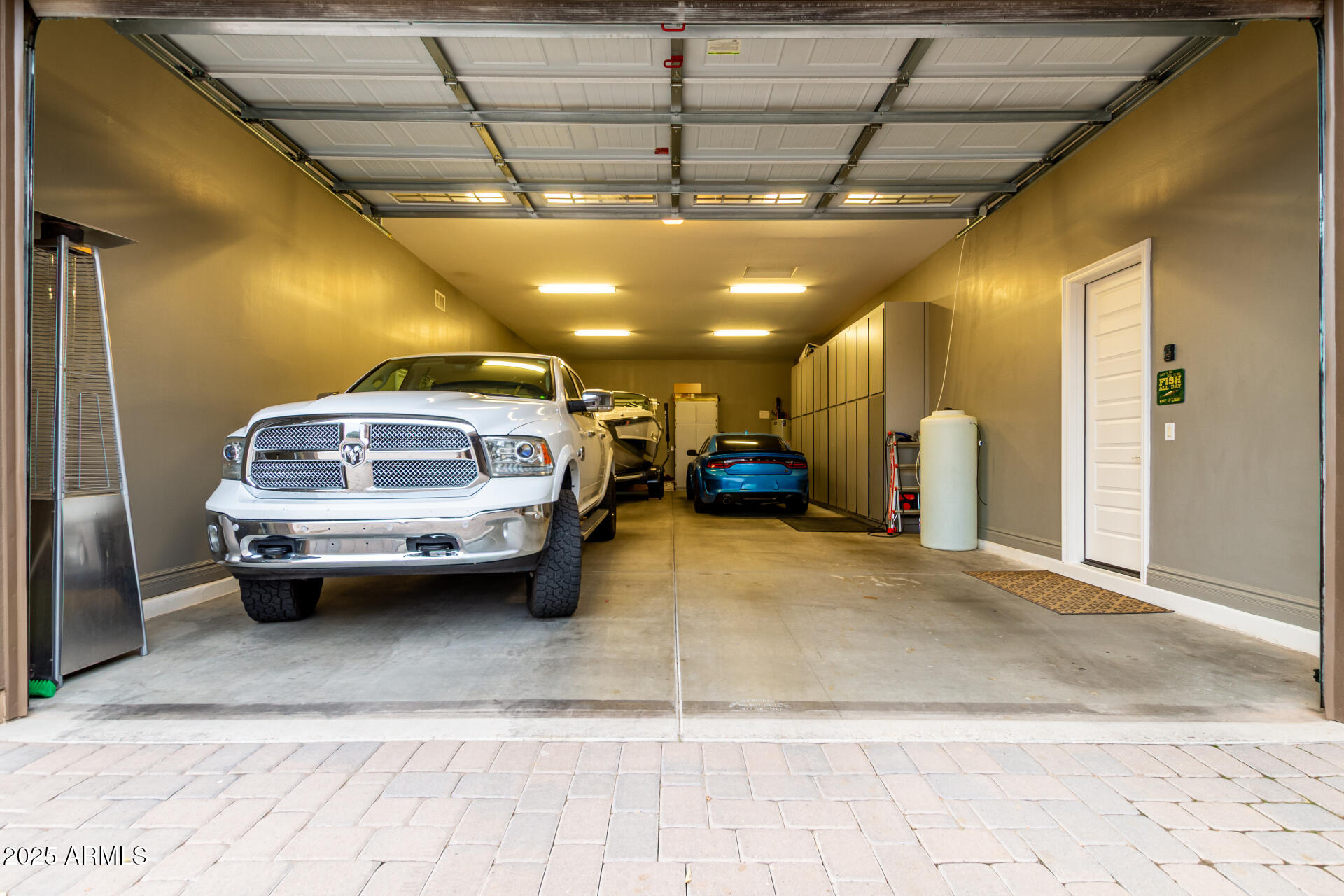 6017 South Marin Court Gilbert, AZ 85298 - Photo 6 of 60 4 Car Garage