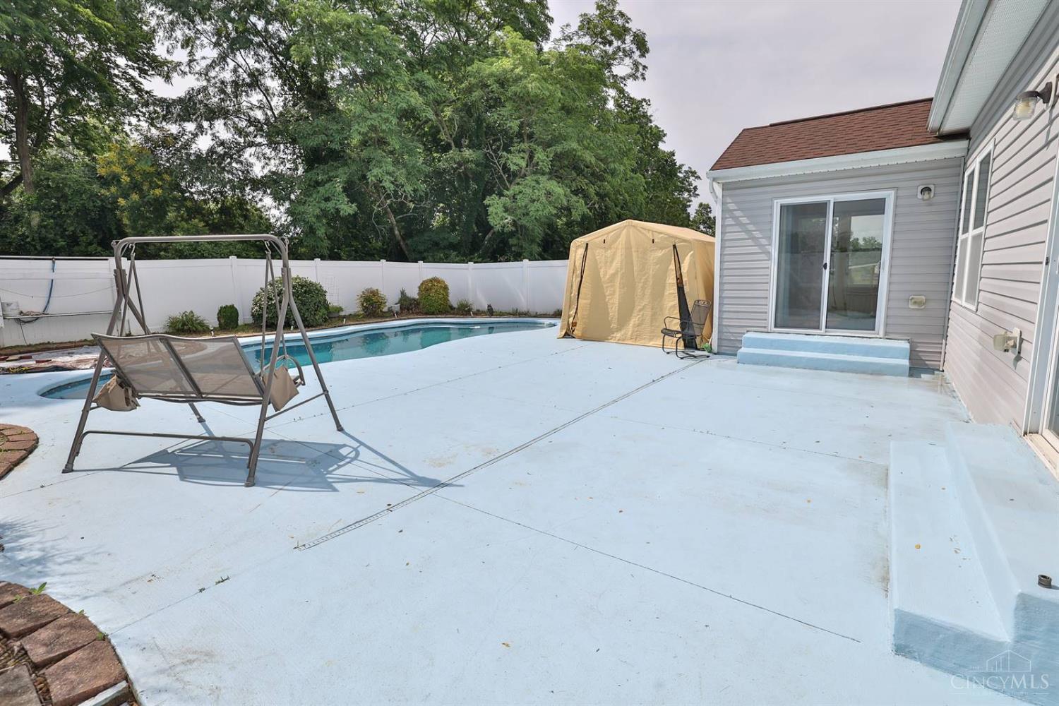 7307 Hunters Ridge Lane Cincinnati, OH 45247 - Photo 45 of 69