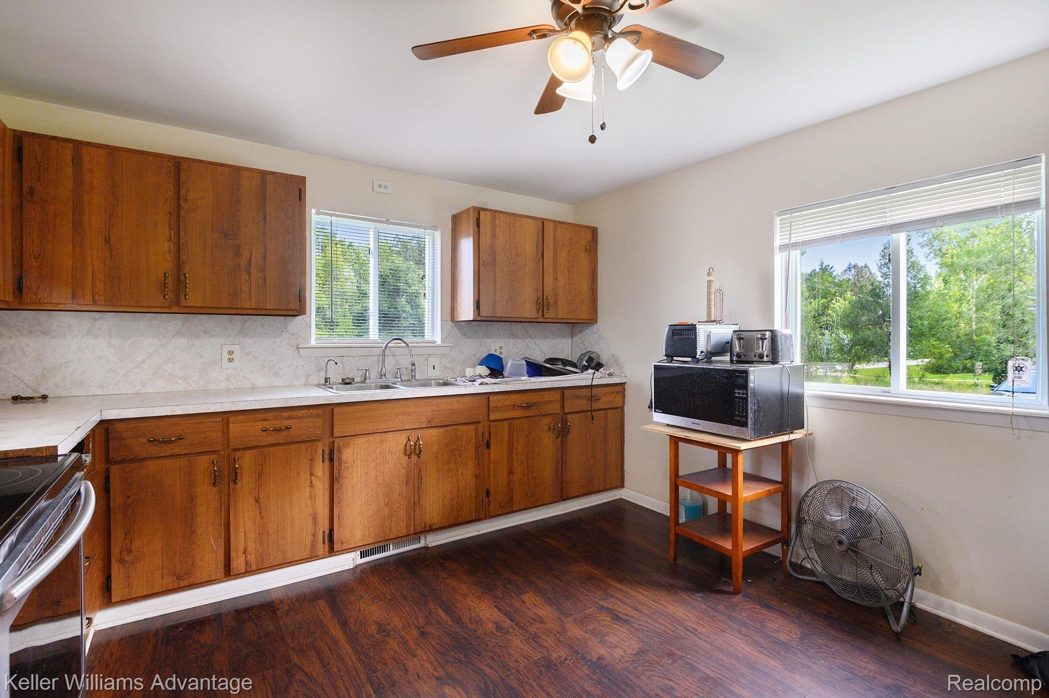 9898 South Lewis Road Millington, MI 48746 - Photo 8 of 20 Kitchen2.jpeg