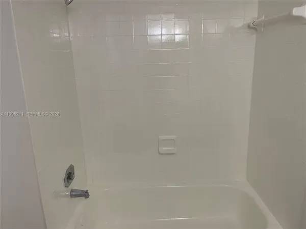 $2,000 | 3199 Foxcroft Road, Unit 110, Miramar, FL 33025