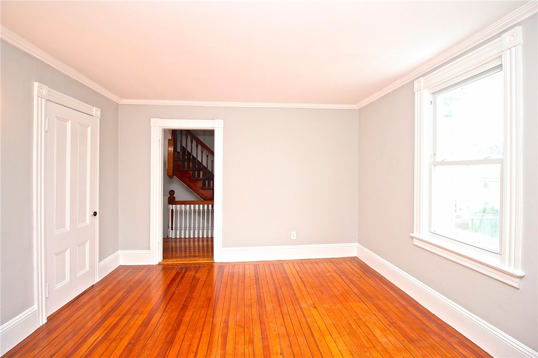 22 Annandale Road, Unit 2 Newport, RI 02840 - Photo 18 of 46 Bedroom 2 view to hall