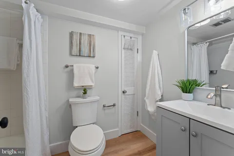 $999,900 | 7814 Elba Road, Alexandria, VA 22306