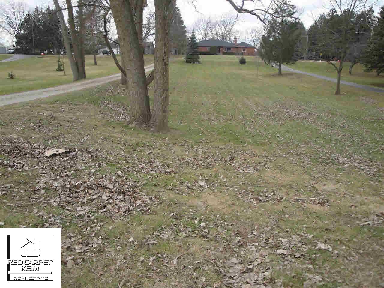 4373 Dublin Road Burton, MI 48529 - Photo 2 of 23 21396167-1.JPG