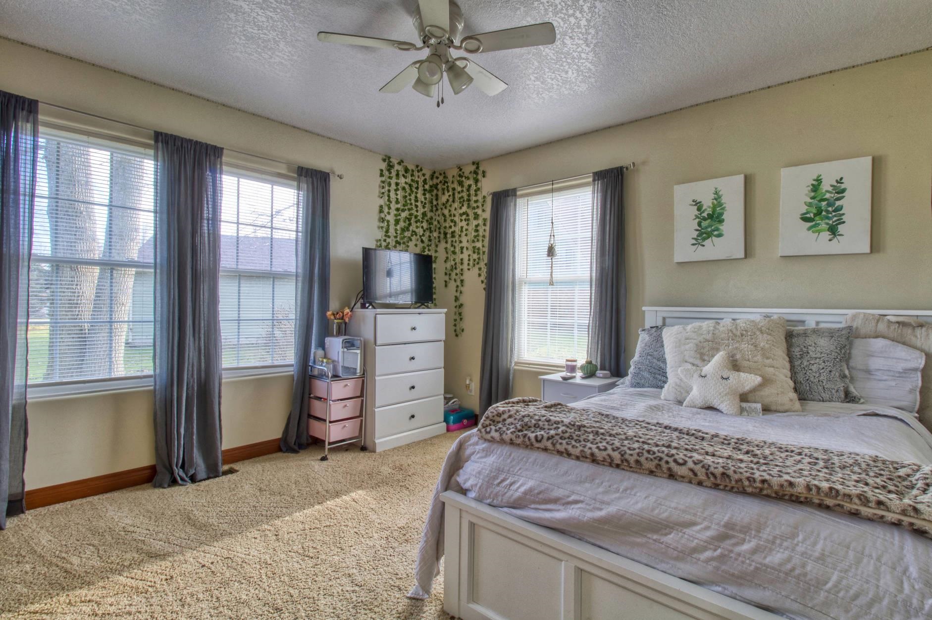 1028 Country Club Road Warsaw, IN 46580 - Photo 27 of 28 Gallery Image 27