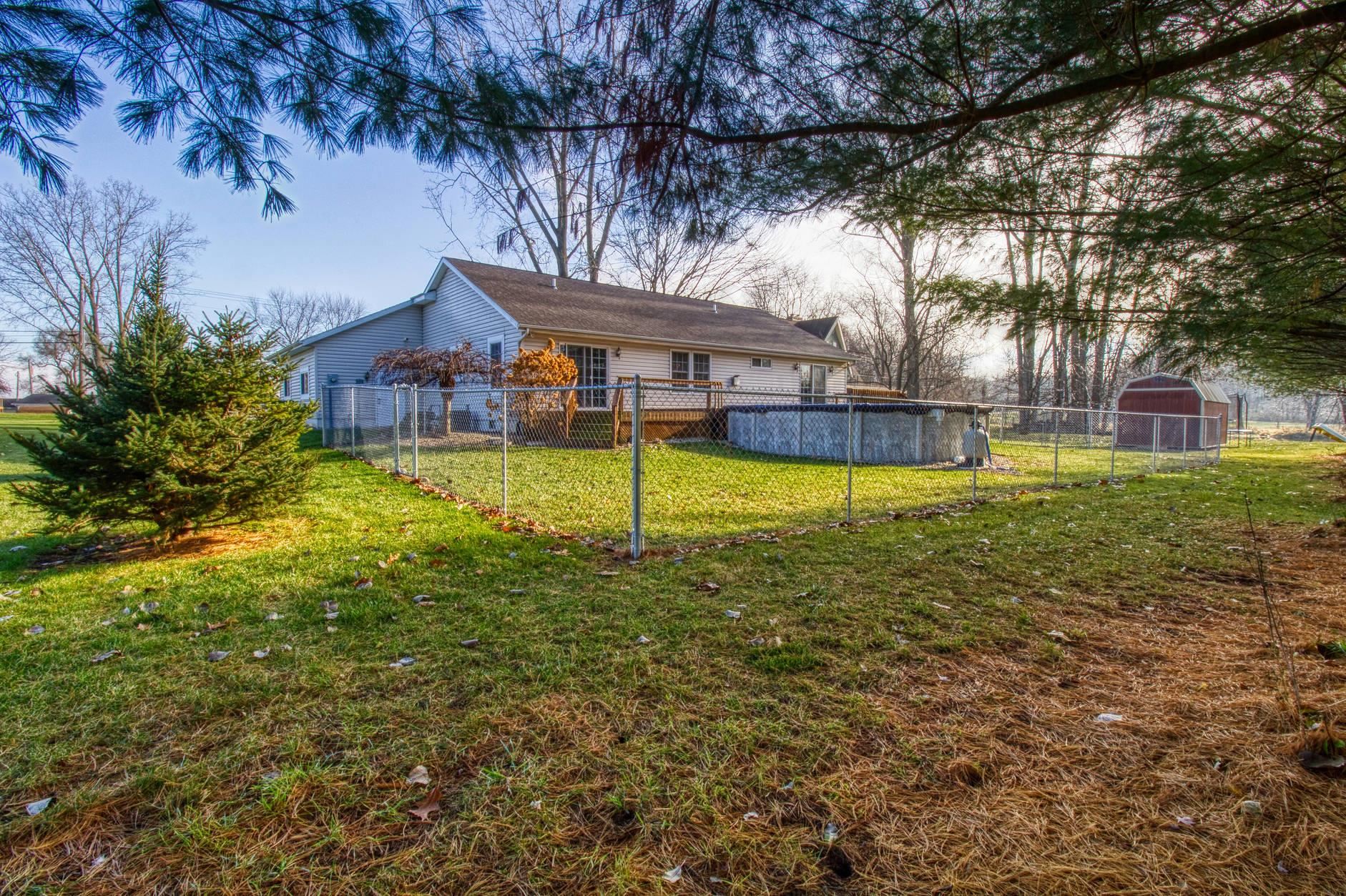 1028 Country Club Road Warsaw, IN 46580 - Photo 6 of 28 Gallery Image 6