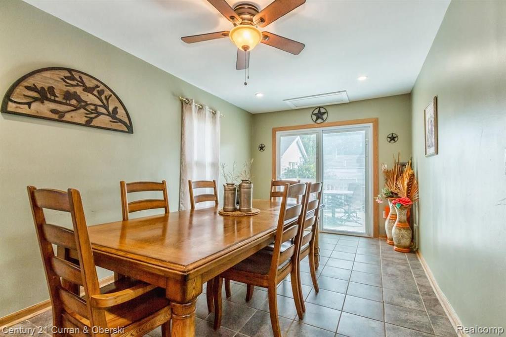 17594 Reed Street Melvindale, MI 48122 - Photo 8 of 22