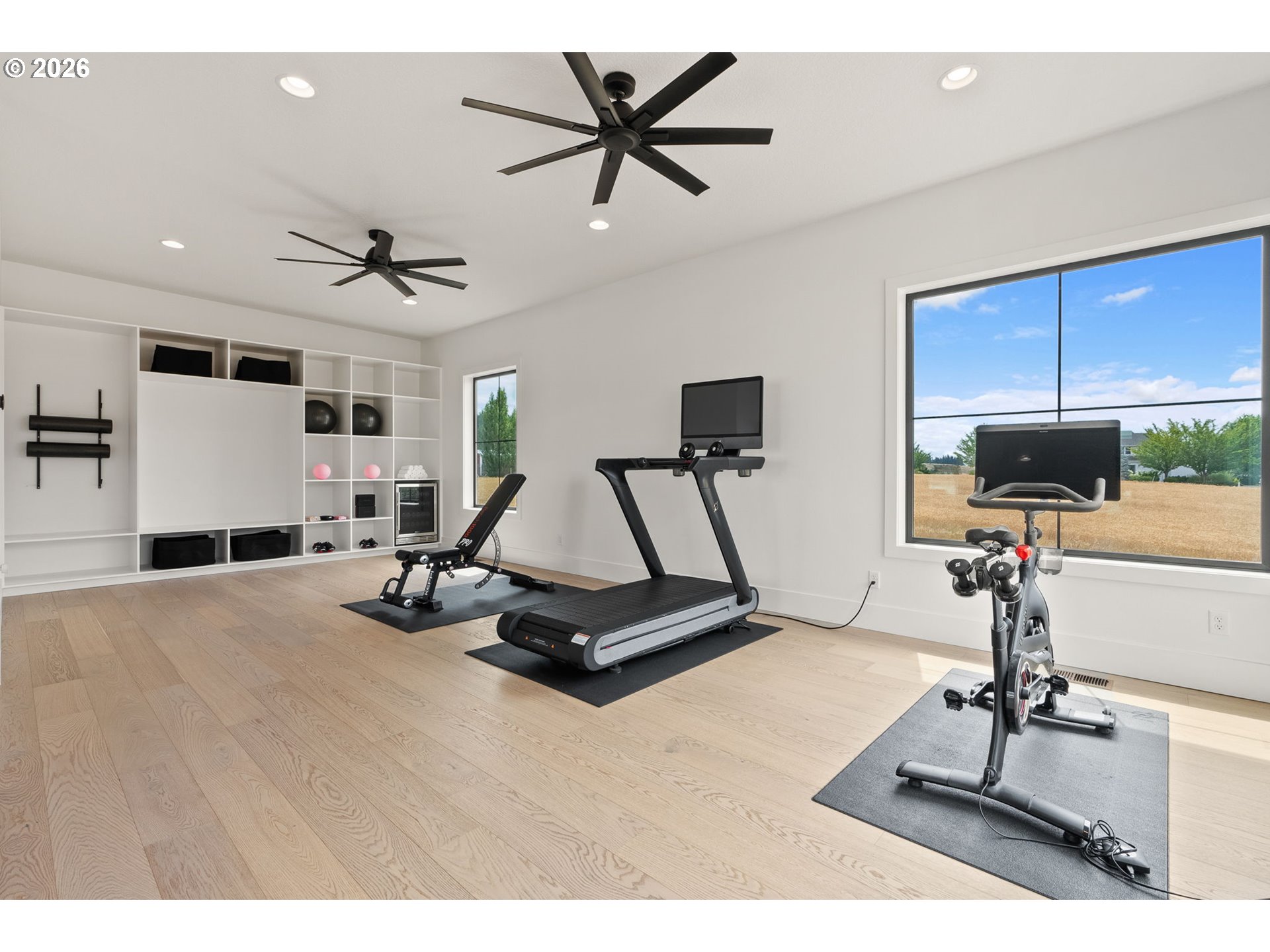 22280 Southwest Stafford Road Tualatin, OR 97062 - Photo 46 of 48 a view of a room with gym equipment