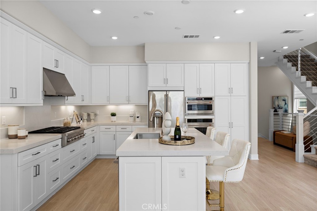 102 Pattern Irvine, CA 92618 - Photo 11 of 27