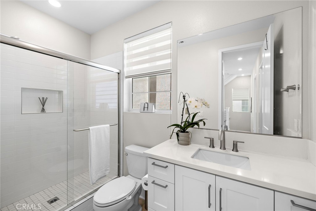 102 Pattern Irvine, CA 92618 - Photo 12 of 27