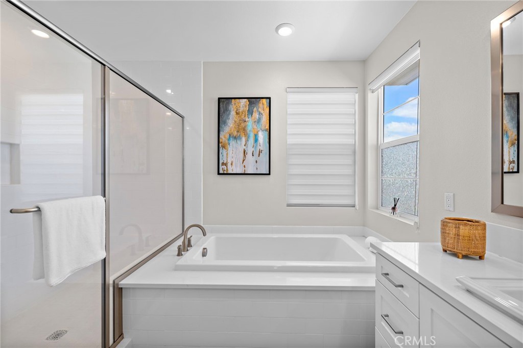 102 Pattern Irvine, CA 92618 - Photo 16 of 27