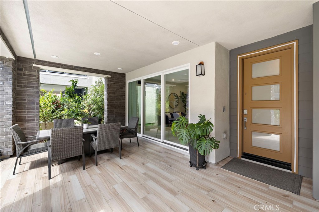 102 Pattern Irvine, CA 92618 - Photo 3 of 27