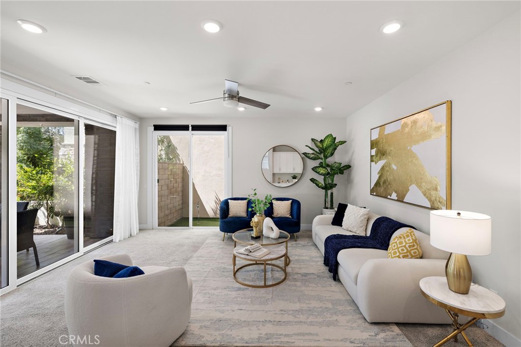 102 Pattern Irvine, CA 92618 - Photo 4 of 27