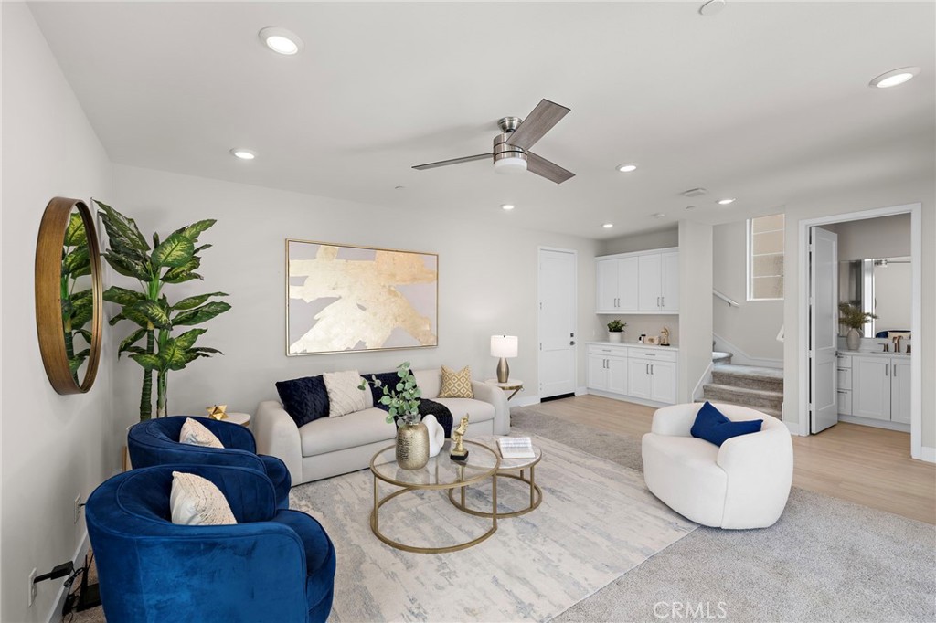 102 Pattern Irvine, CA 92618 - Photo 5 of 27