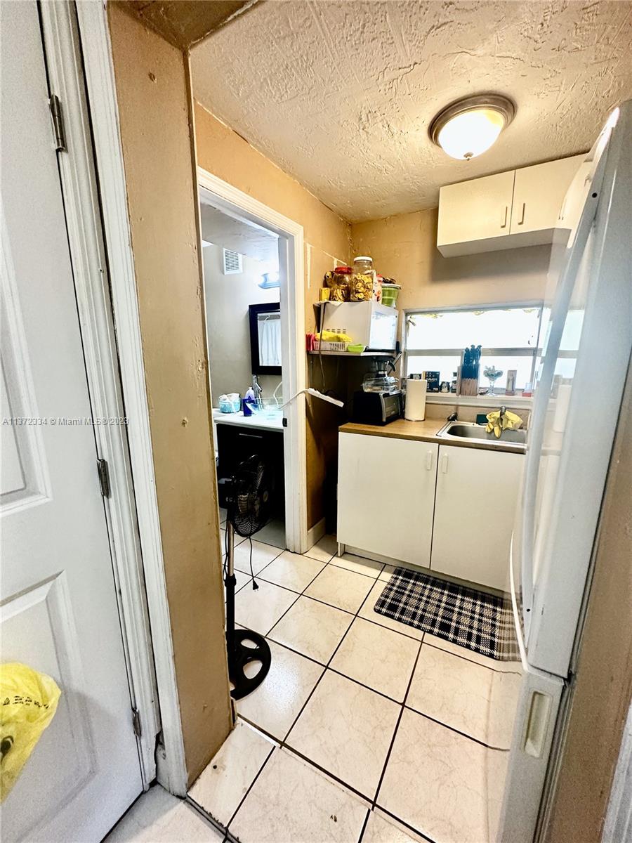 36 Virginia Road West Park, FL 33023 - Photo 18 of 24 Gallery Image 18