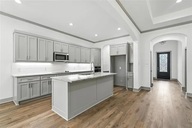 $420,500 | 716 Oak Creek Drive, Hutchins, TX 75141