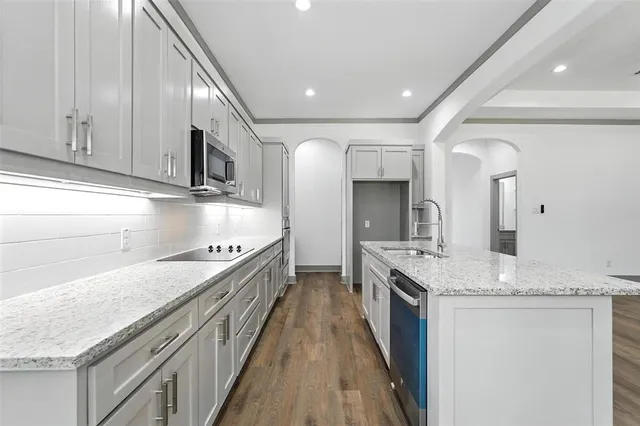 $420,500 | 716 Oak Creek Drive, Hutchins, TX 75141