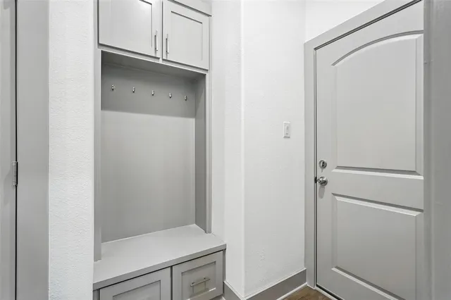 $420,500 | 716 Oak Creek Drive, Hutchins, TX 75141