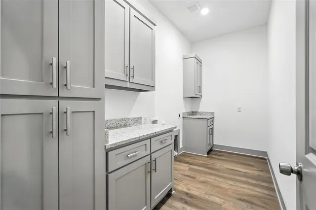 $420,500 | 716 Oak Creek Drive, Hutchins, TX 75141