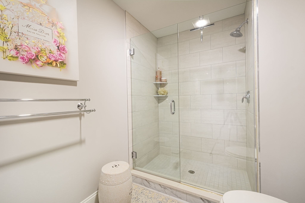 82 Brookview Road, Unit 82 Franklin, MA 02038 - Photo 11 of 17 Gallery Image 11