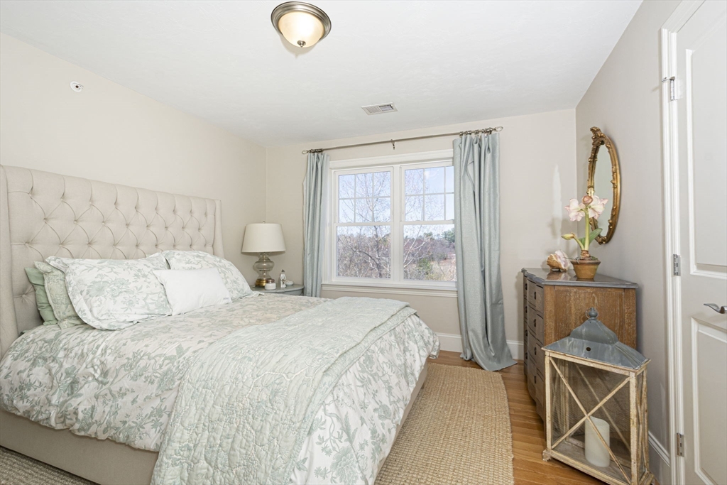 82 Brookview Road, Unit 82 Franklin, MA 02038 - Photo 12 of 17 Gallery Image 12