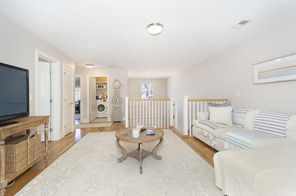 82 Brookview Road, Unit 82 Franklin, MA 02038 - Photo 8 of 17 Gallery Image 8