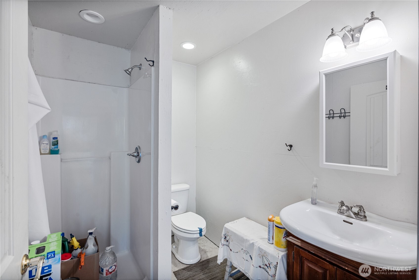 710 Hidden Valley Road Cle Elum, WA 98922 - Photo 29 of 35 a bathroom with a sink toilet and shower