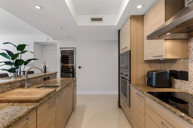 $1,695,000 | 1 North Ocean Boulevard, Unit 1603, Pompano Beach, FL 33062