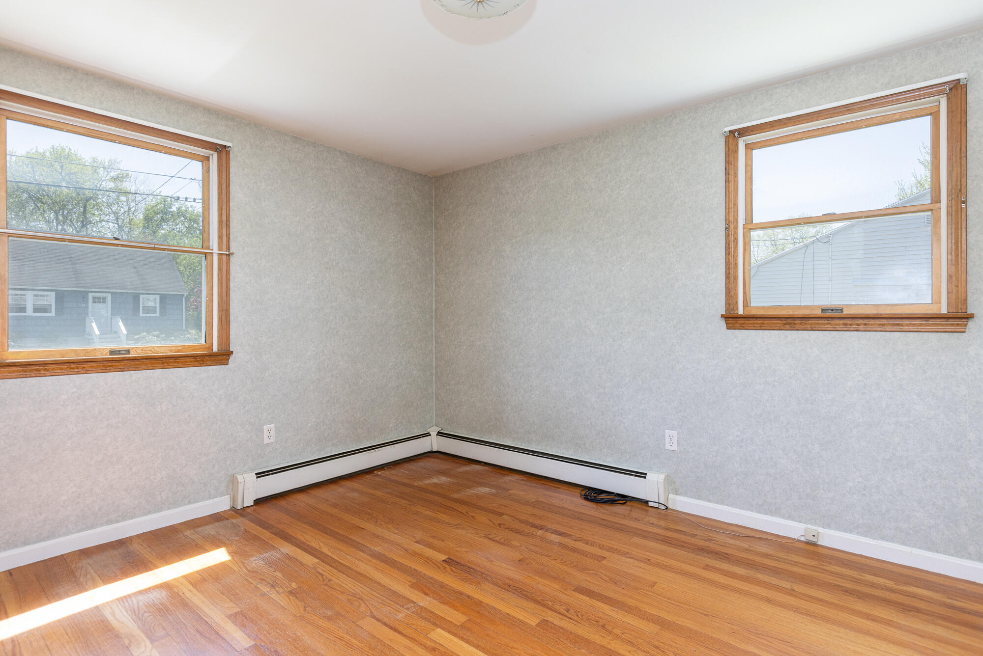 39 Samuel Road Portland, ME 04103 - Photo 18 of 33 39 Samuel Rd._W5_016