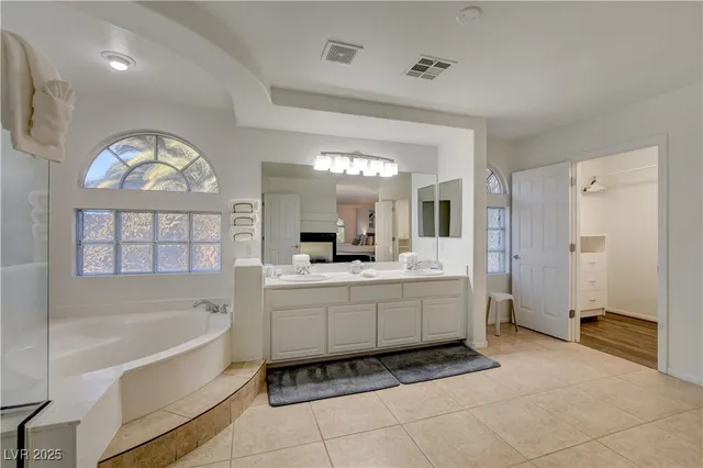 $4,950 | Undisclosed Address, Las Vegas, NV 89183