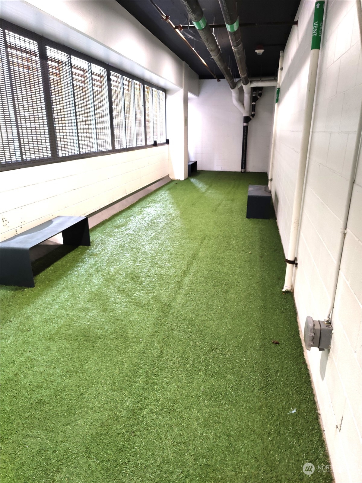 1321 Seneca Street, Unit 1708 Seattle, WA 98101 - Photo 13 of 14 a view of an outdoor space