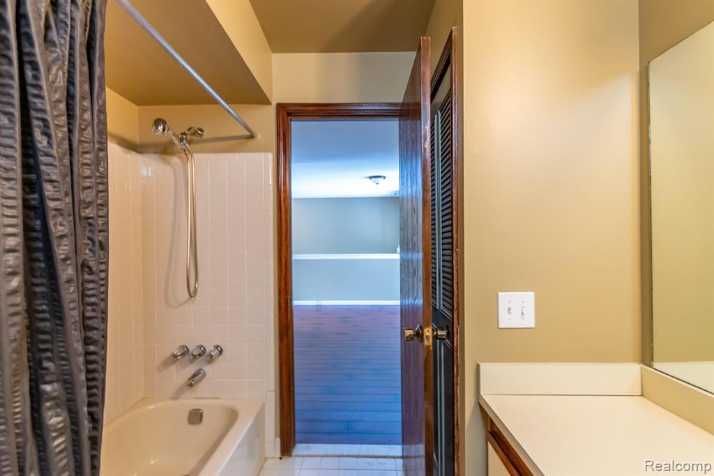 1504 Meadowside Drive Rochester Hills, MI 48307 - Photo 24 of 26