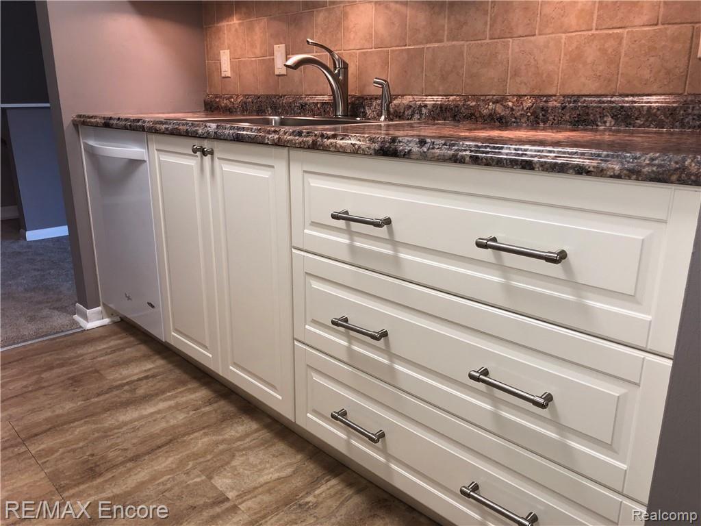 1199 South Sheldon Road, Unit 31 Plymouth, MI 48170 - Photo 11 of 59 IMG_4438.JPG