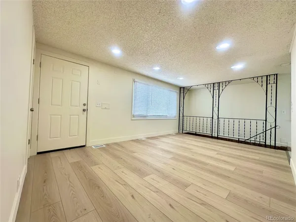 $3,500 | 5430 West 5th Avenue, Lakewood, CO 80226