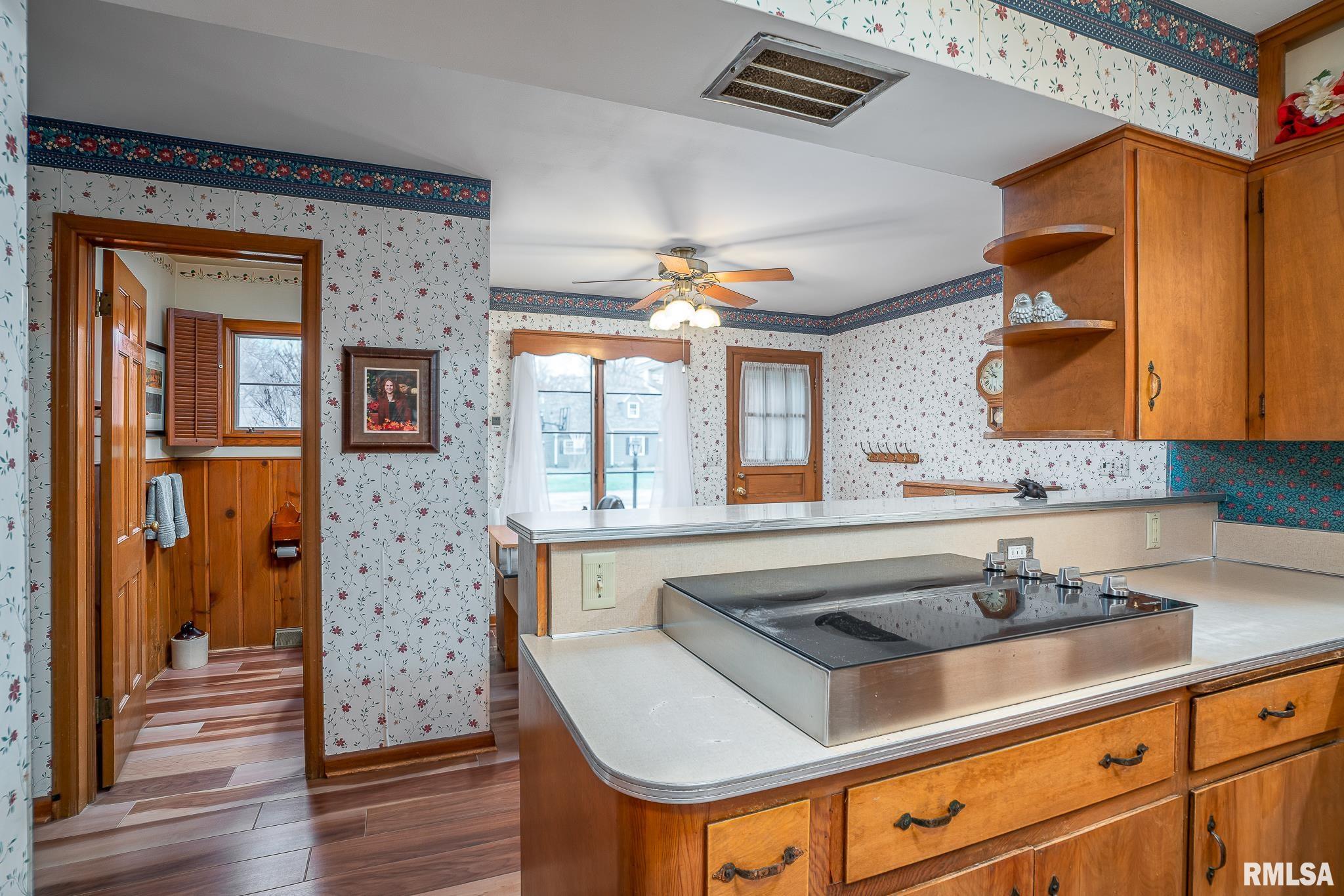 44 Woodley Road Rock Island, IL 61201 - Photo 12 of 26