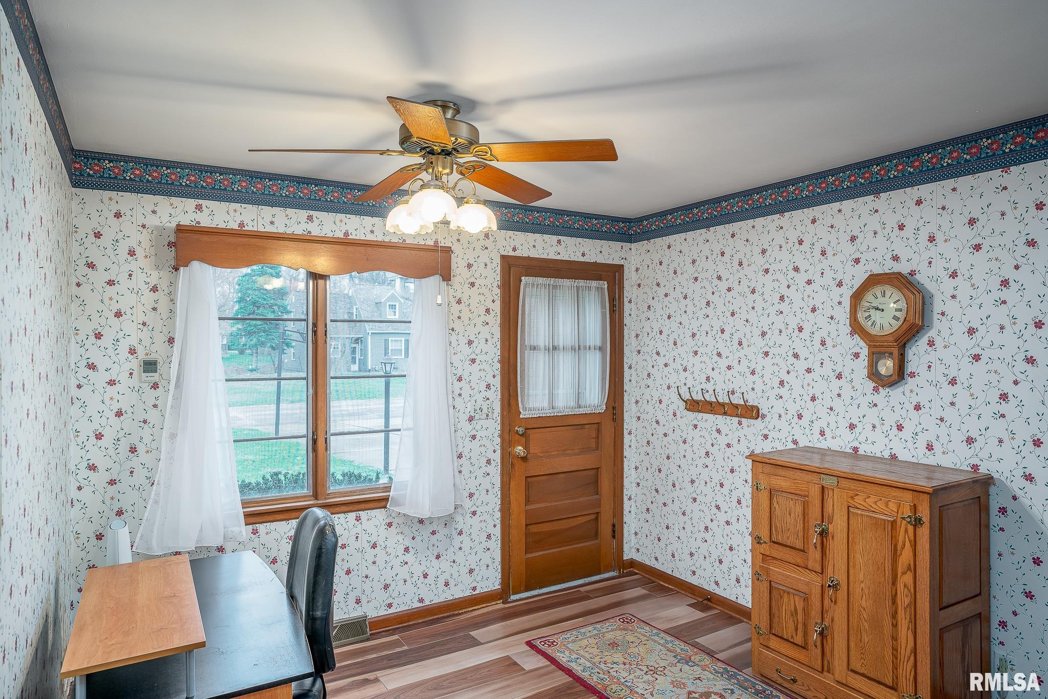 44 Woodley Road Rock Island, IL 61201 - Photo 14 of 26