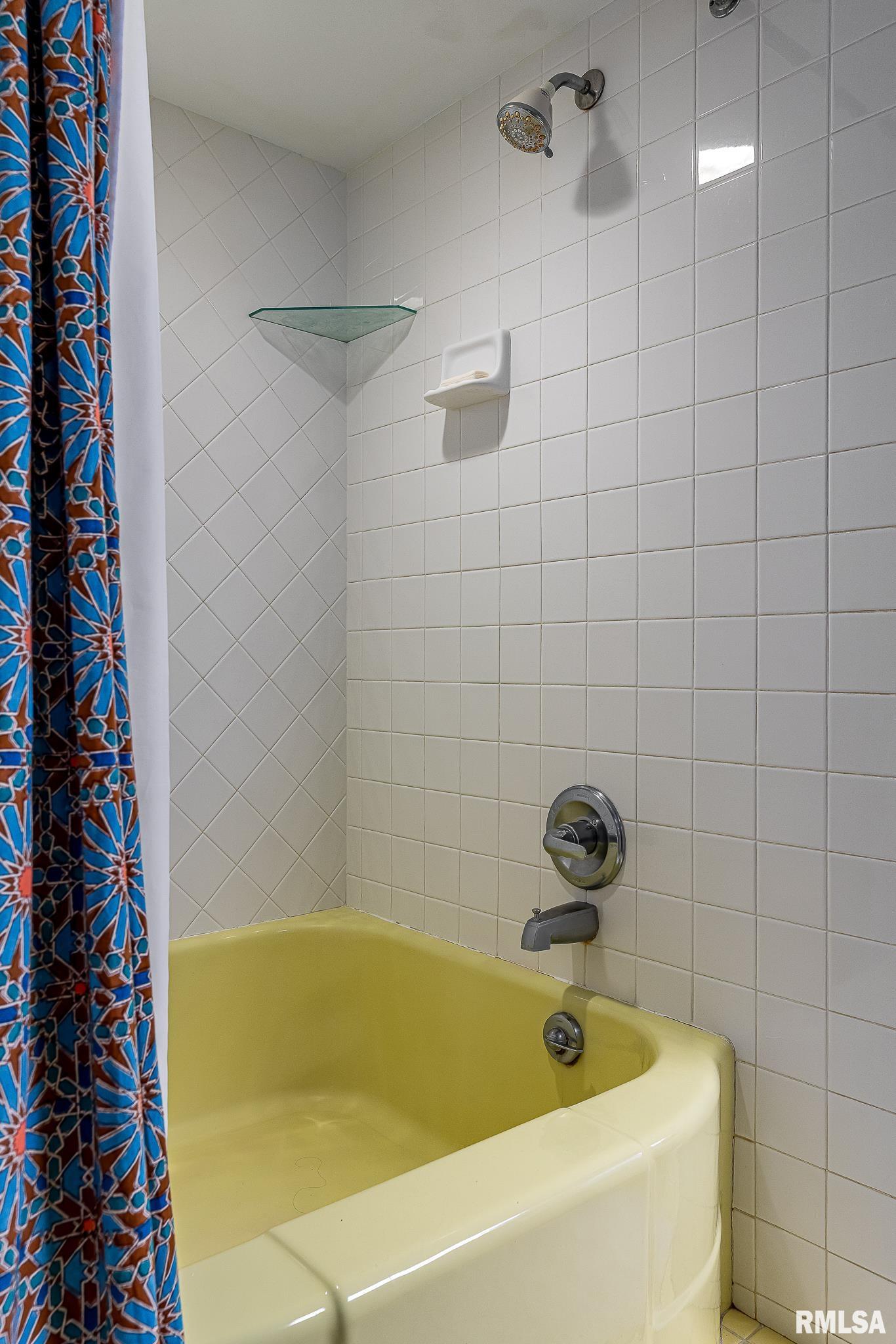 44 Woodley Road Rock Island, IL 61201 - Photo 17 of 26